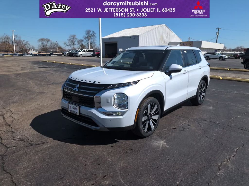 2026 Mitsubishi Outlander SE S-AWC's photo