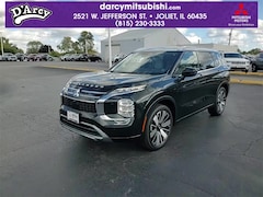 2025 Mitsubishi Outlander Platinum Edition SUV