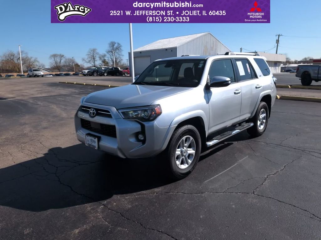 Classic Silver 2021 Toyota 4Runner SR5 Premium 4WD SUV / Crossover Four-Wheel Drive 5-Speed Automatic Overdrive
