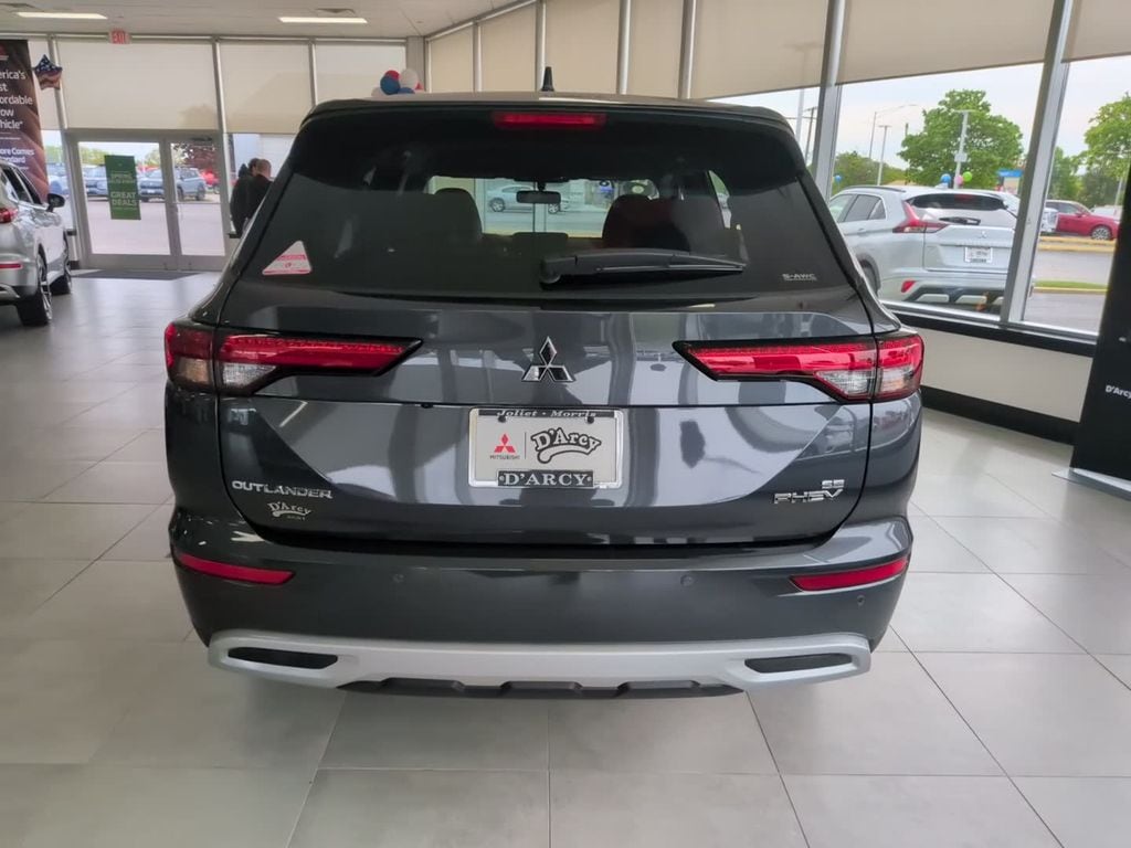 2025 Mitsubishi Outlander Plug-in Hybrid SE - Photo 7