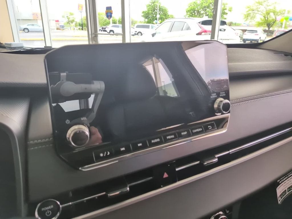 2025 Mitsubishi Outlander Plug-in Hybrid SE - Photo 22
