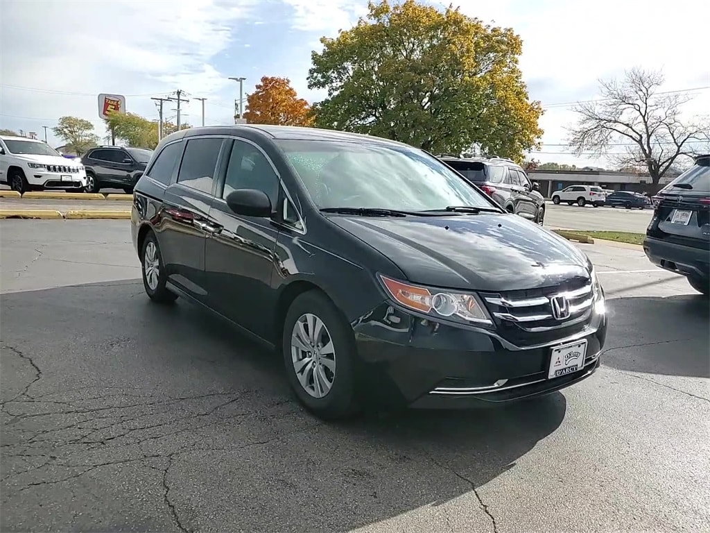 Used 2017 Honda Odyssey SE Van