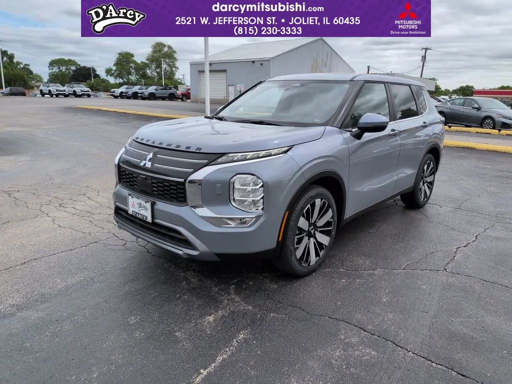 2026 Mitsubishi Outlander SE S-AWC's photo
