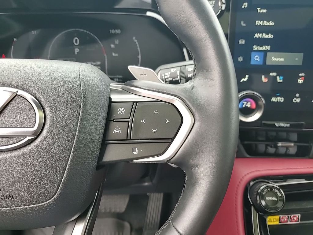 2024 Lexus NX 350 - Photo 18