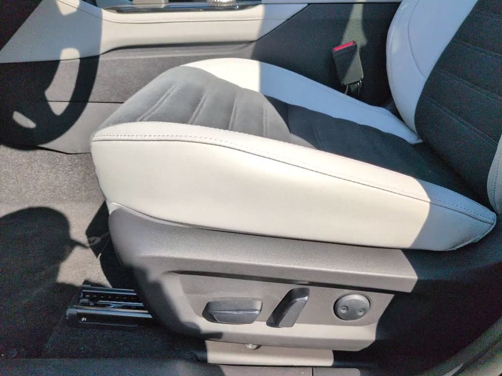 2026 Mitsubishi Outlander SE - Photo 15