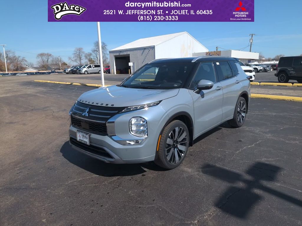 2026 Mitsubishi Outlander SEL FWD's photo
