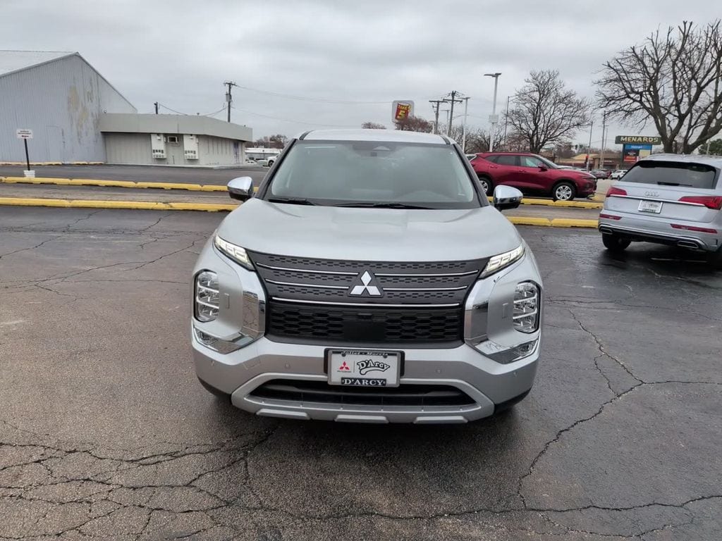 2025 Mitsubishi Outlander Plug-in Hybrid SE - Photo 17