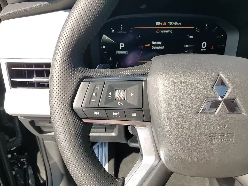 2025 Mitsubishi Outlander SEL Platinum Edition - Photo 28