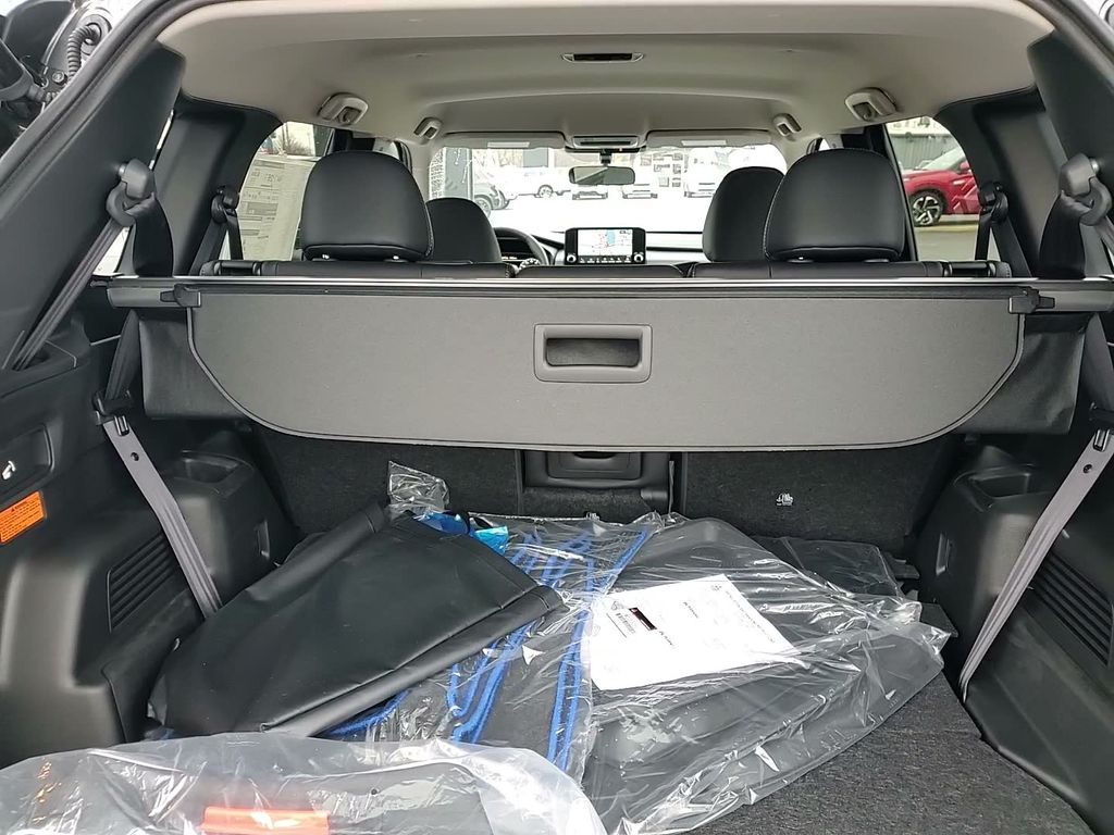 2025 Mitsubishi Outlander Plug-in Hybrid SE - Photo 9