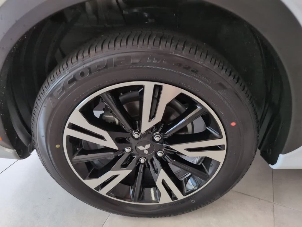 2026 Mitsubishi Eclipse Cross SEL - Photo 12