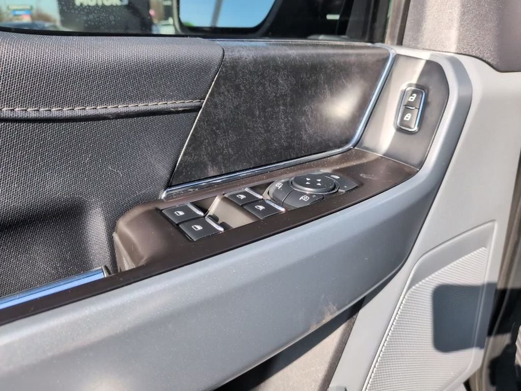 2023 Ford F-150 XLT - Photo 17