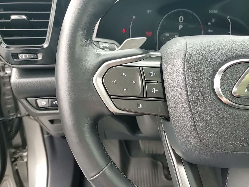 2024 Lexus NX 350 - Photo 17