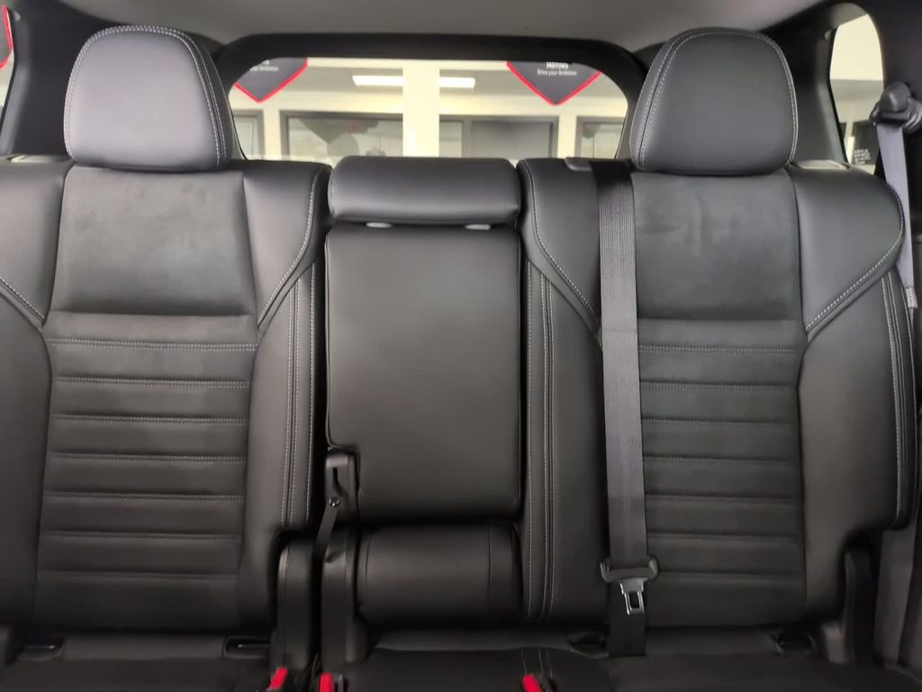 2025 Mitsubishi Outlander Plug-in Hybrid SE - Photo 23