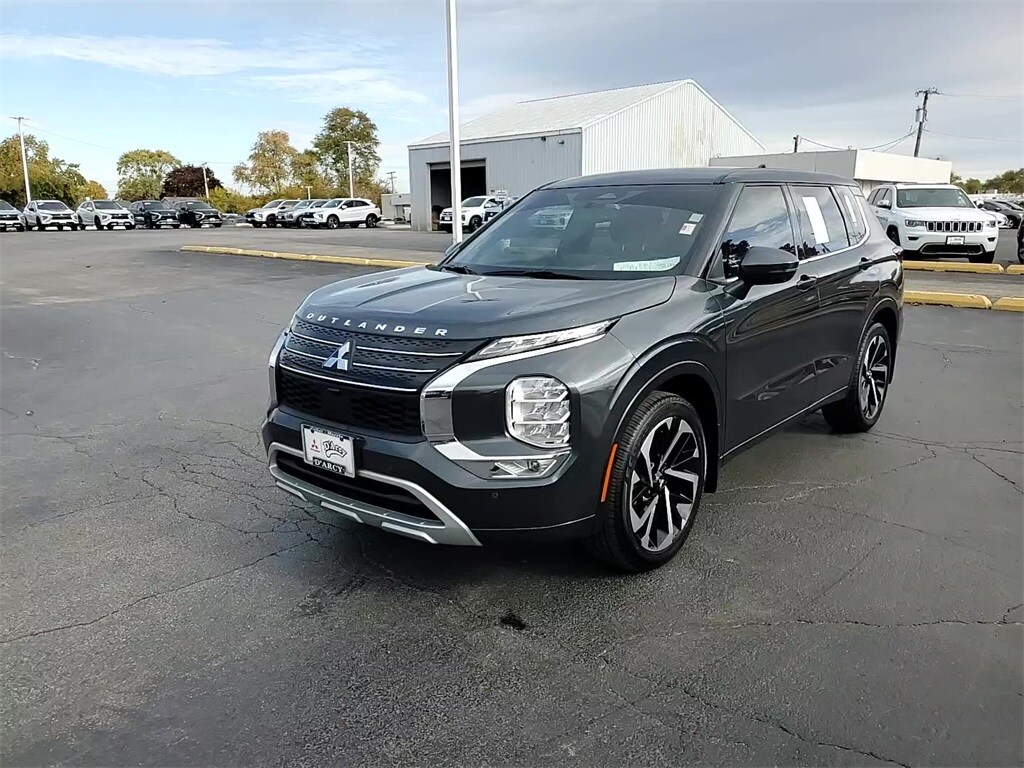 Used 2024 Mitsubishi Outlander SEL SUV