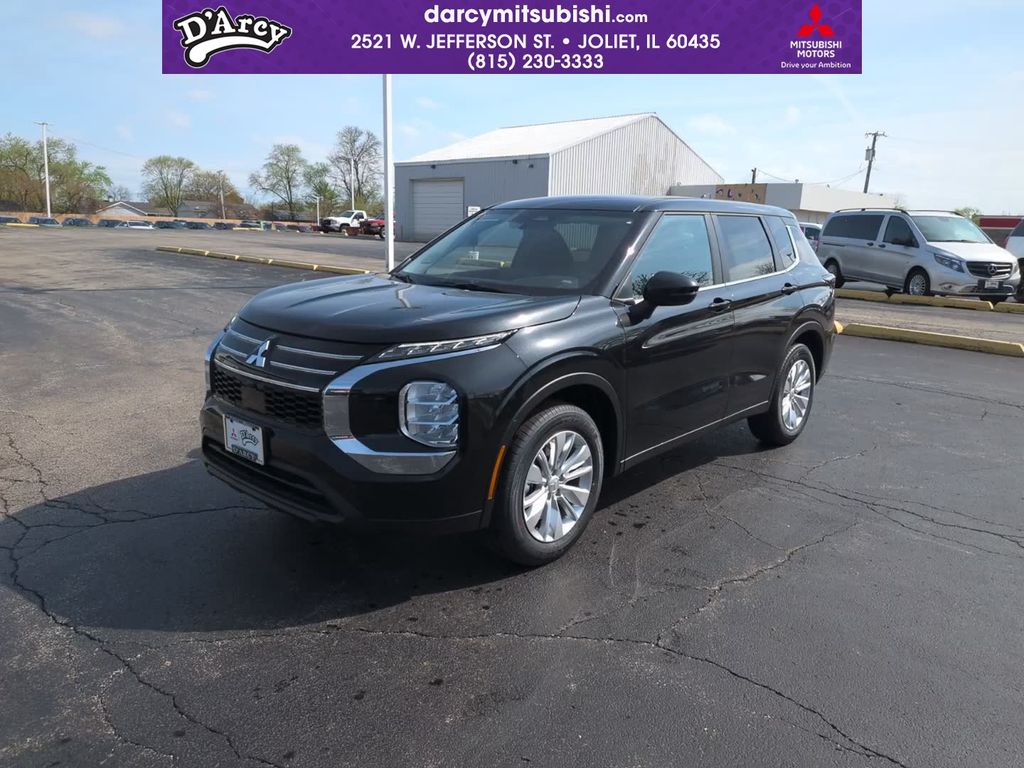 2026 Mitsubishi Outlander ES S-AWC's photo