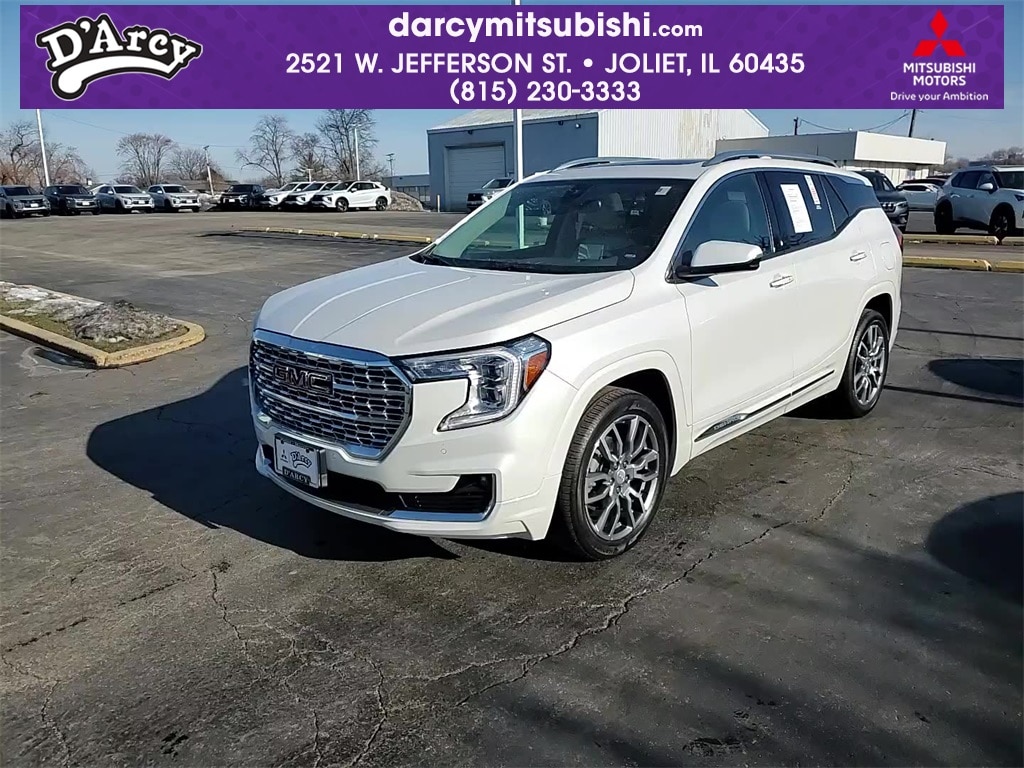 2023 GMC Terrain Denali's photo