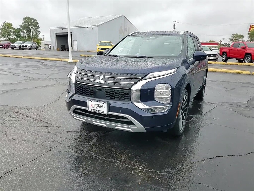 2025 Mitsubishi Outlander PHEV SEL photo 2
