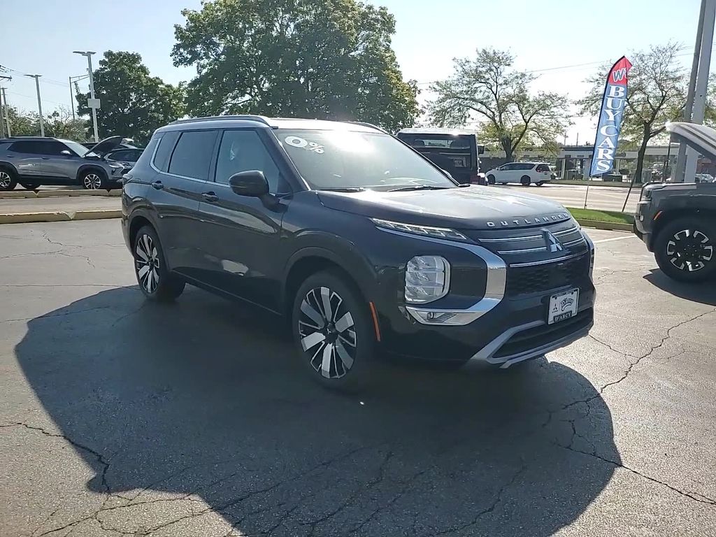 2025 Mitsubishi Outlander SEL Platinum Edition - Photo 7