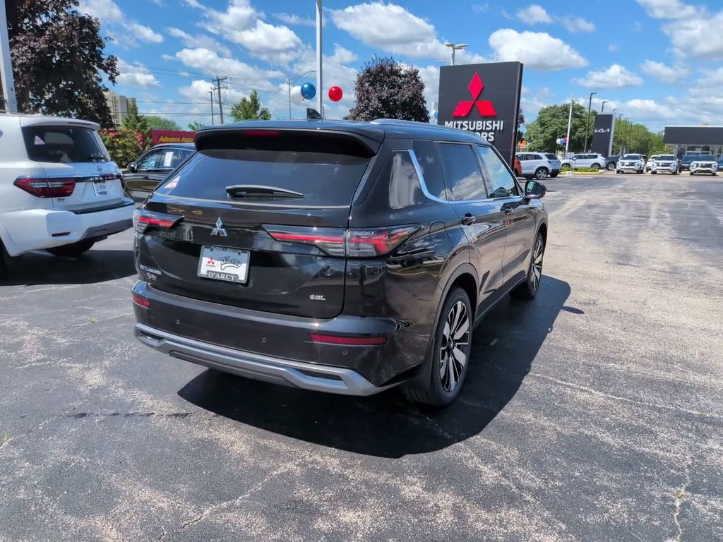 2026 Mitsubishi Outlander SEL - Photo 8