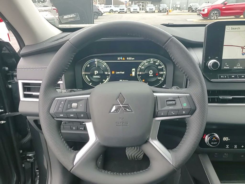 2025 Mitsubishi Outlander Plug-in Hybrid SE - Photo 18