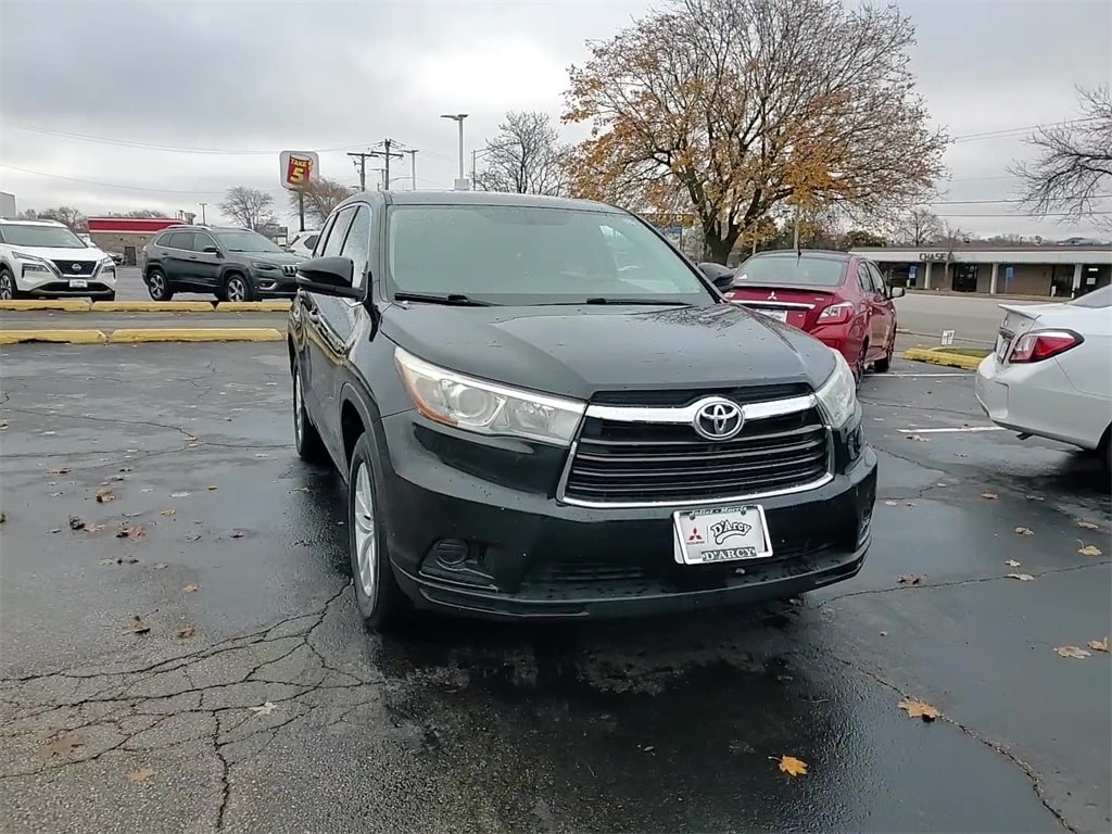 Used 2015 Toyota Highlander LE SUV
