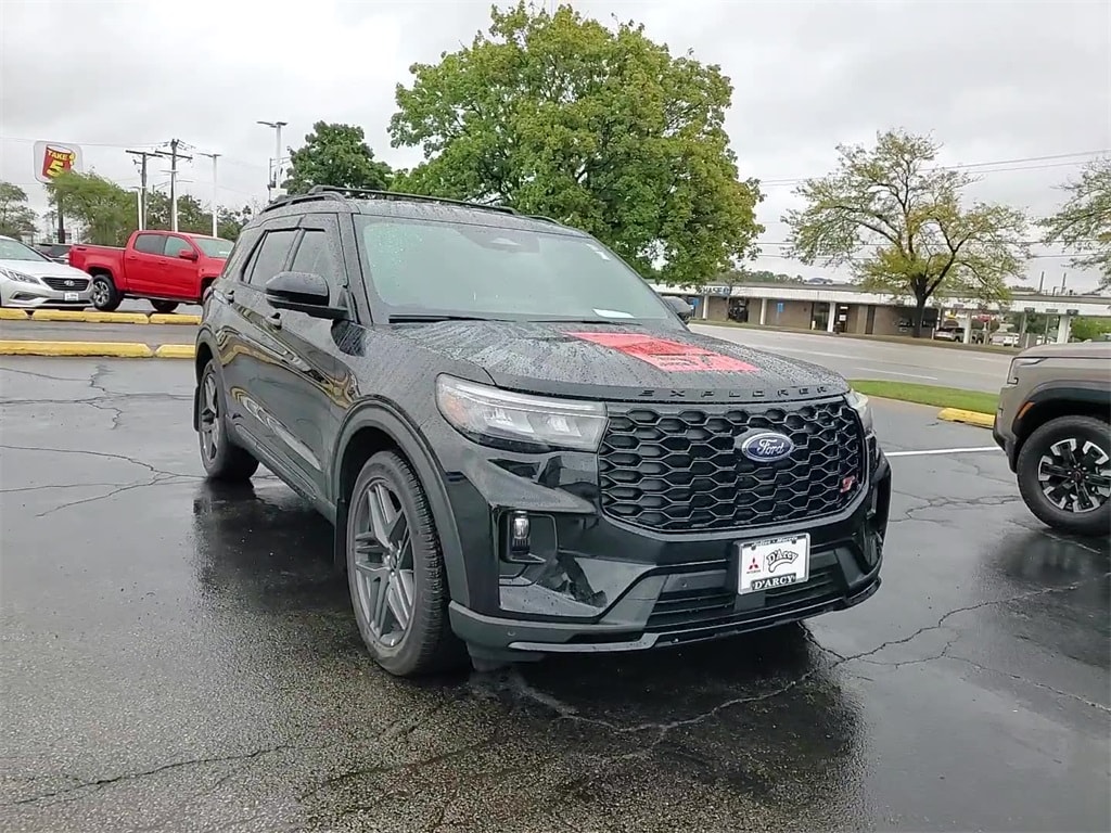 Used 2025 Ford Explorer ST SUV