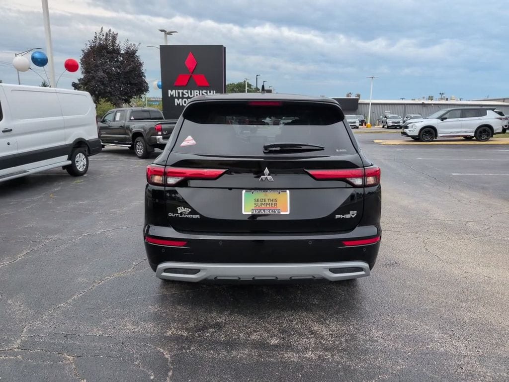 2025 Mitsubishi Outlander Plug-in Hybrid SE - Photo 7