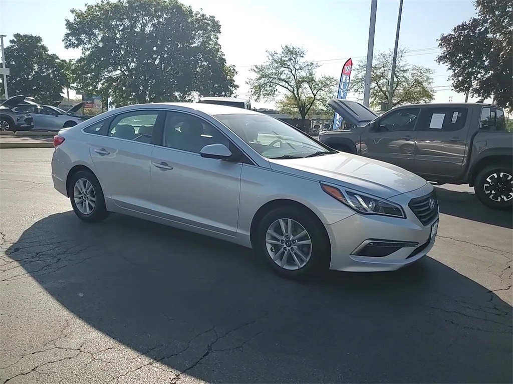 Used 2015 Hyundai Sonata SE Sedan