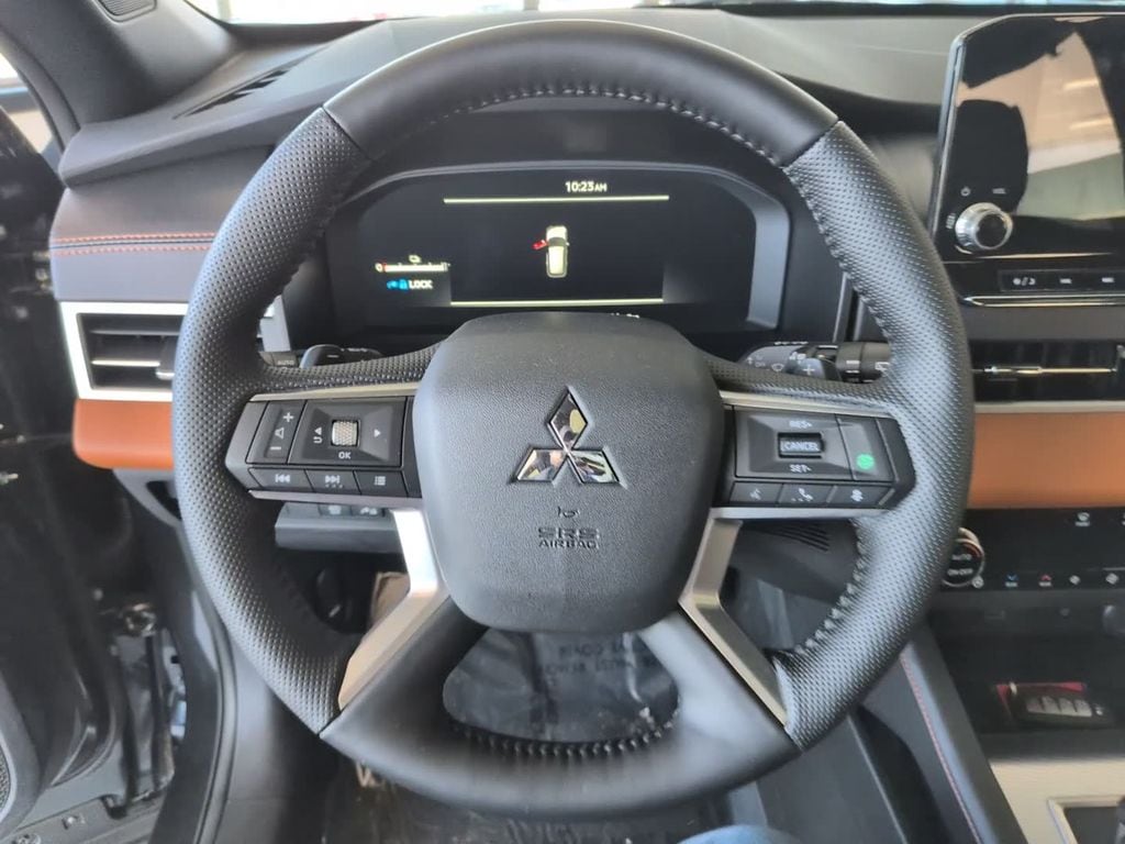 2025 Mitsubishi Outlander Plug-in Hybrid SEL - Photo 22