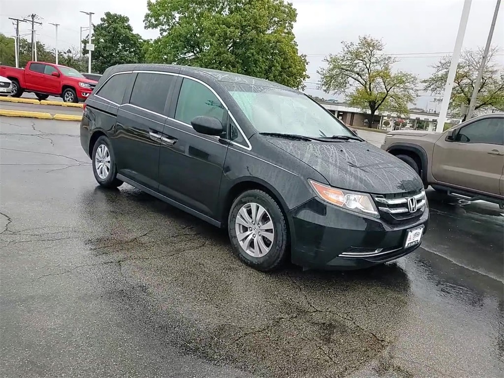 Used 2017 Honda Odyssey SE Van