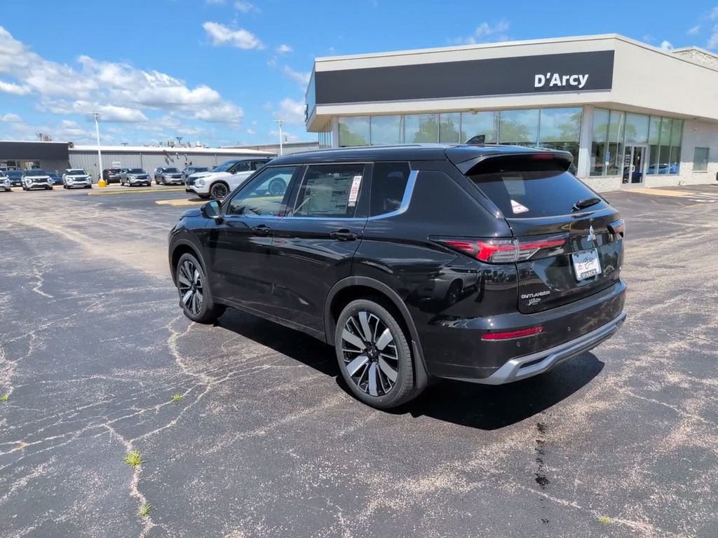 2026 Mitsubishi Outlander SEL - Photo 11