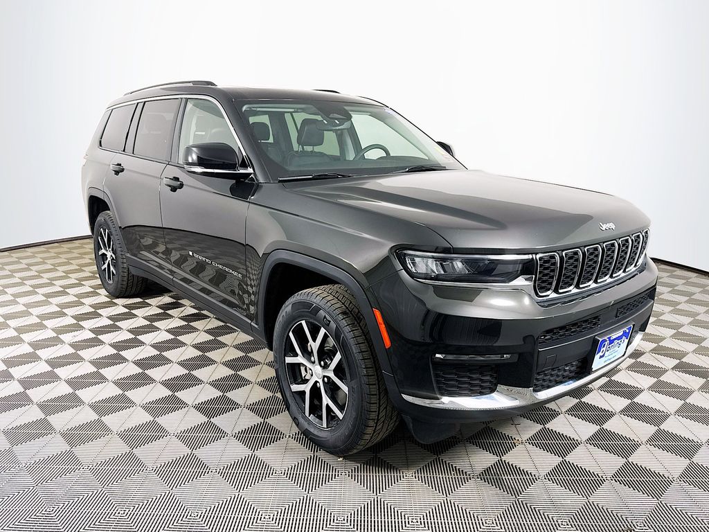 2023 Jeep Grand Cherokee L Limited 4x4's photo