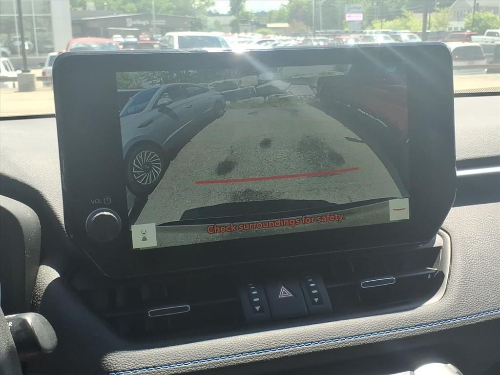 2025 Toyota RAV4 XSE - Photo 14
