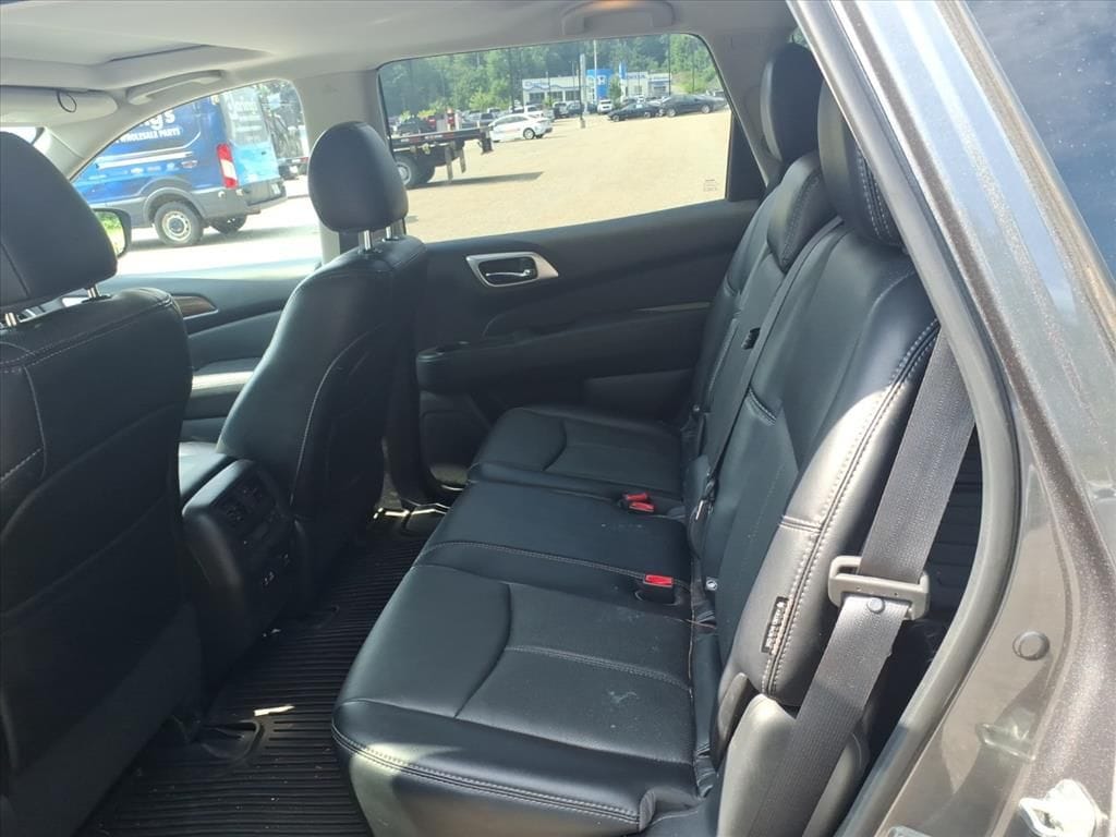 2020 Nissan Pathfinder Platinum - Photo 11