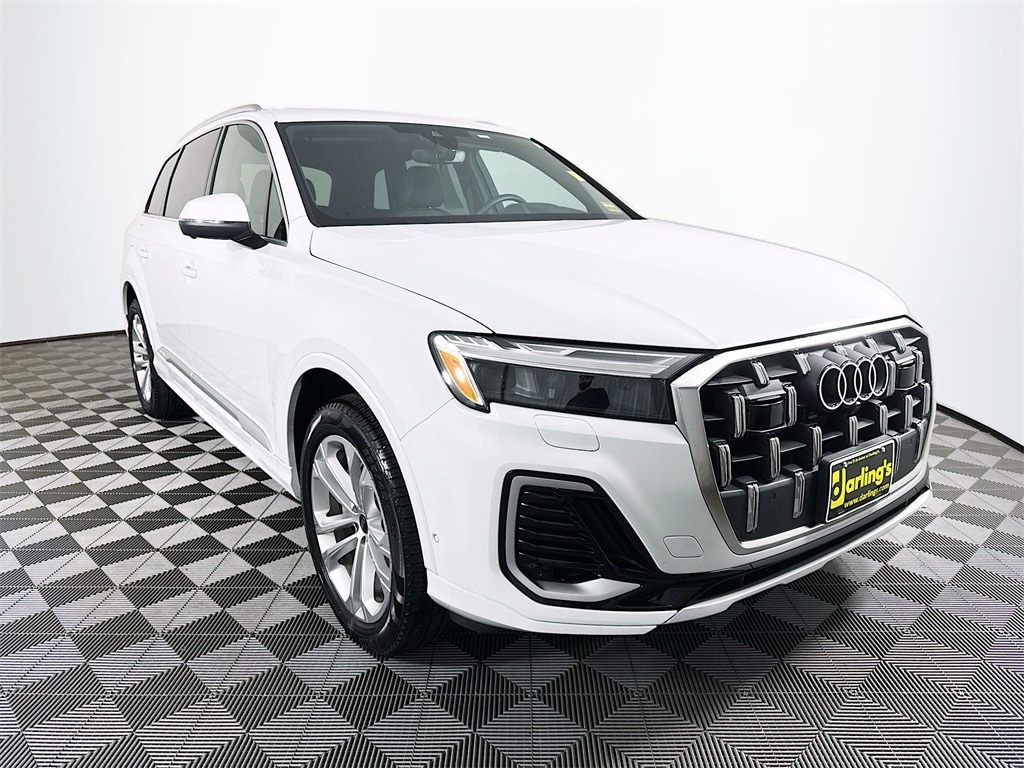 Certified 2025 Audi Q7 45 Premium (Certified) SUV