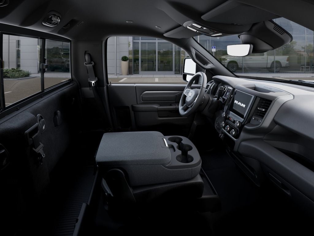 2026 RAM 3500 Chassis Tradesman - Photo 15