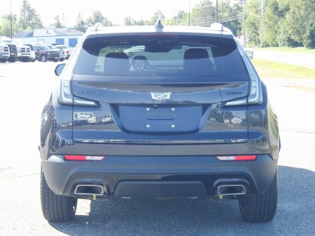 2023 Cadillac XT4 Sport photo 3
