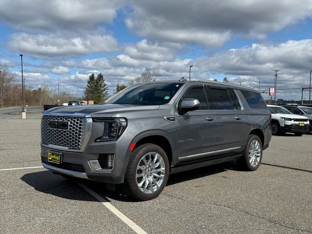 2021 GMC Yukon Denali AWD's photo