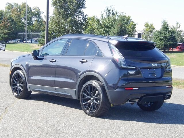 2023 Cadillac XT4 Sport photo 2