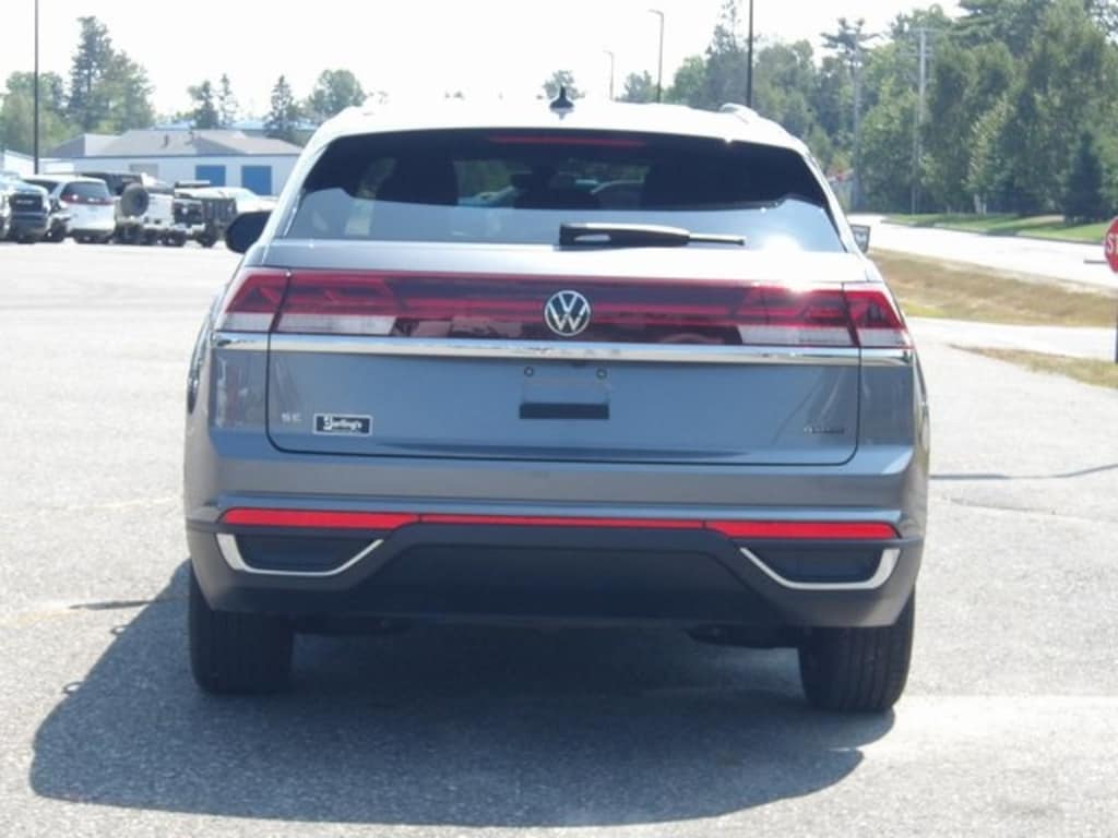 Used 2024 Volkswagen Atlas Cross Sport 2.0T SE (Darling's Certified) SUV