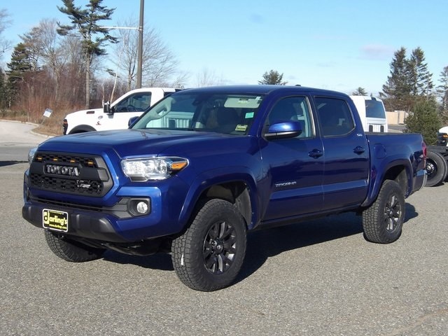 2023 Toyota Tacoma SR5's photo