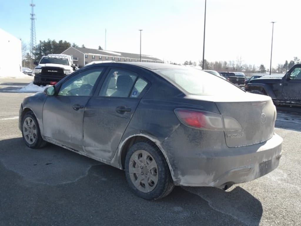 Used 2011 Mazda Mazda3 i Sport (Non-Inspected Wholesale Tow-Off) Sedan