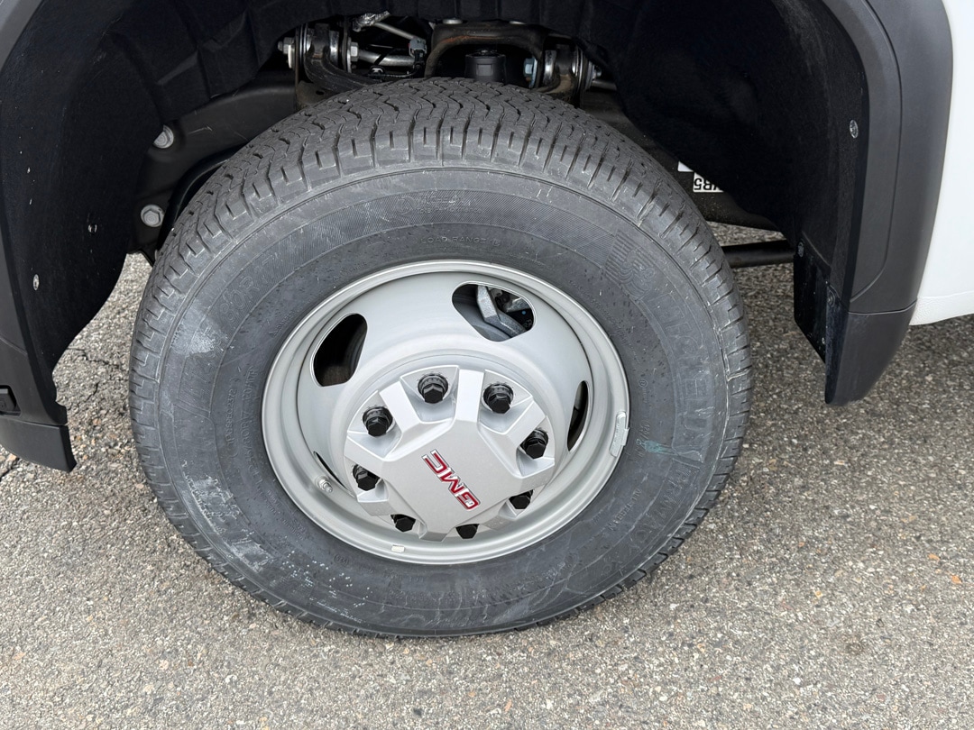 2025 GMC Sierra 3500HD Pro - Photo 7
