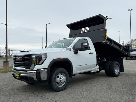 2025 GMC Sierra 3500 HD Chassis Cab Pro Truck