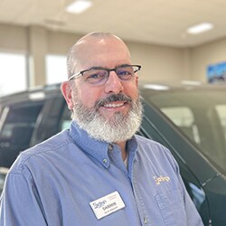 Staff member Darren Taylor from ID_b43f97