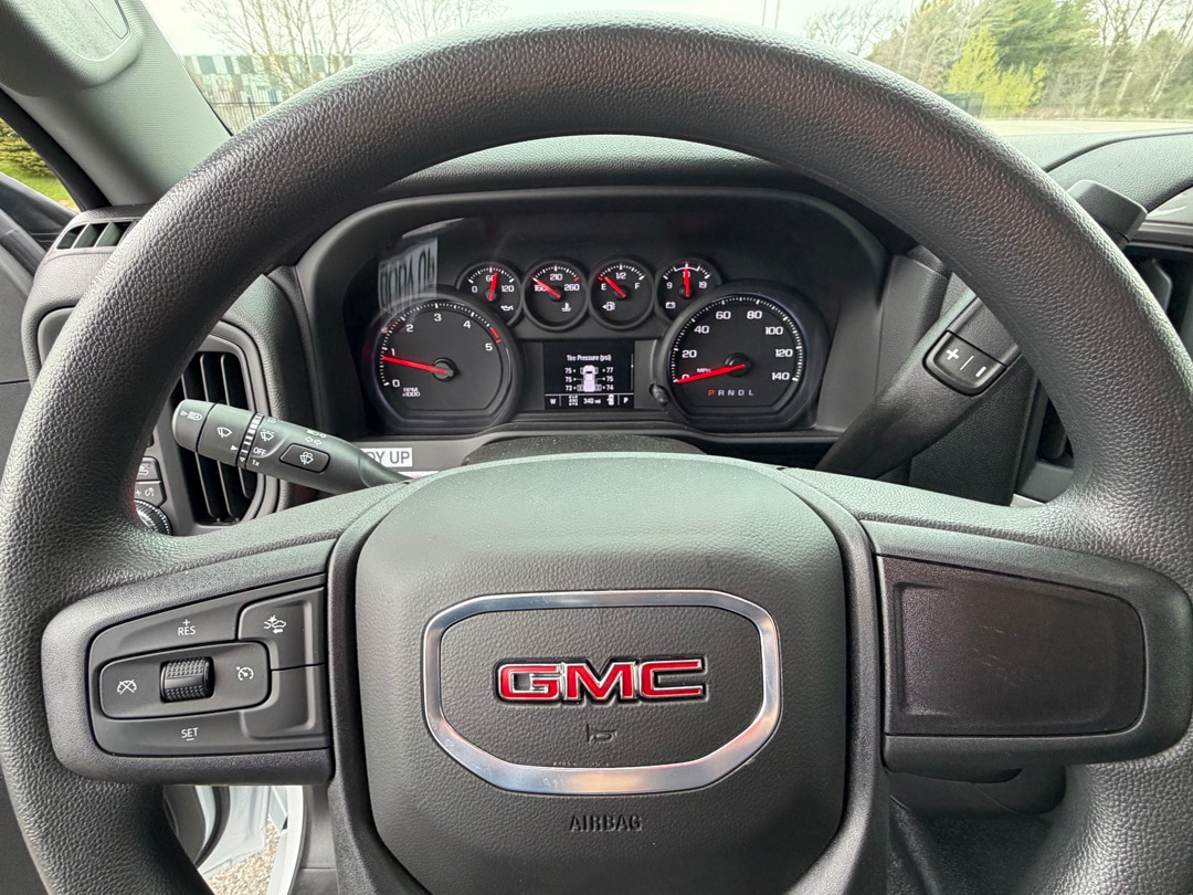 2025 GMC Sierra 3500HD Pro - Photo 11