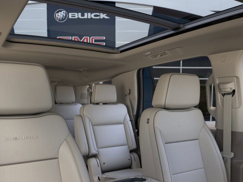 2026 GMC Yukon Denali - Photo 24