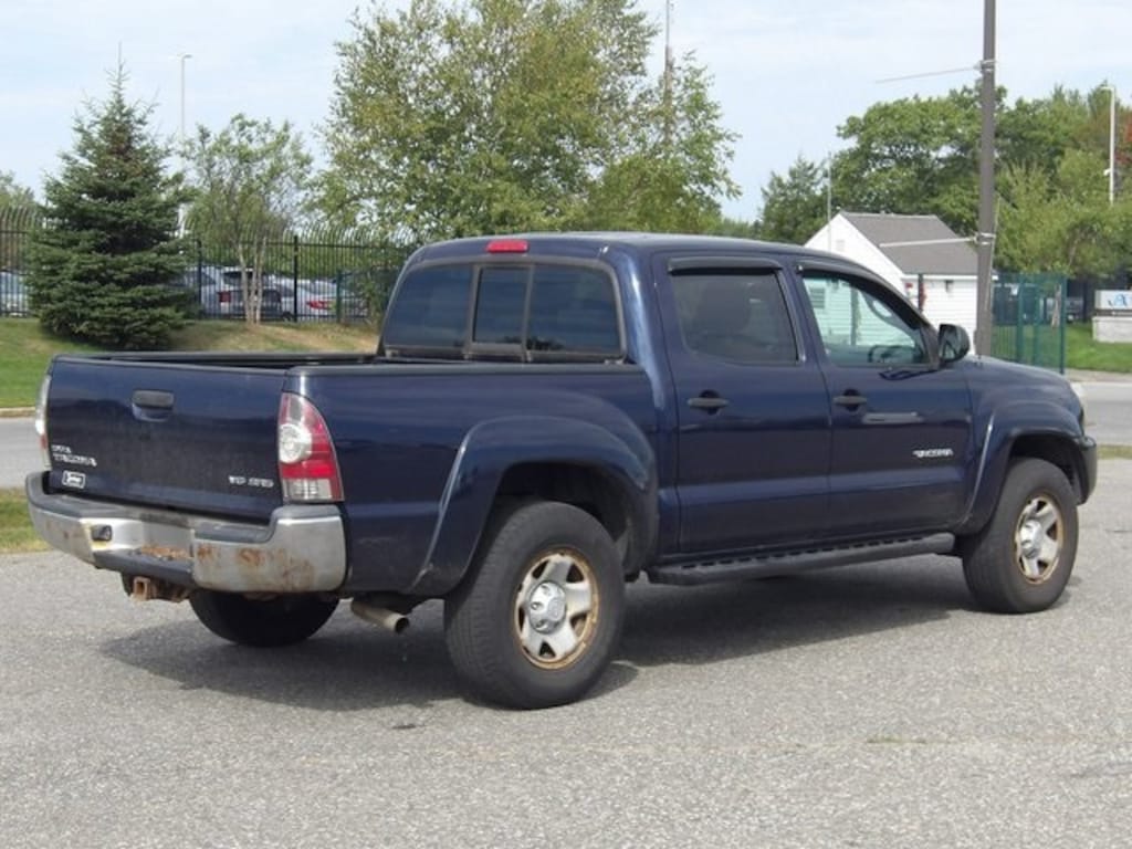Used 2013 Toyota Tacoma Base (Non-Inspected Wholesale Tow-Off) Truck