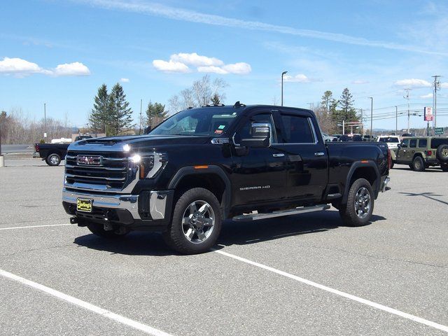 2025 GMC Sierra 4WD Crew Cab Standard Box SLT's photo