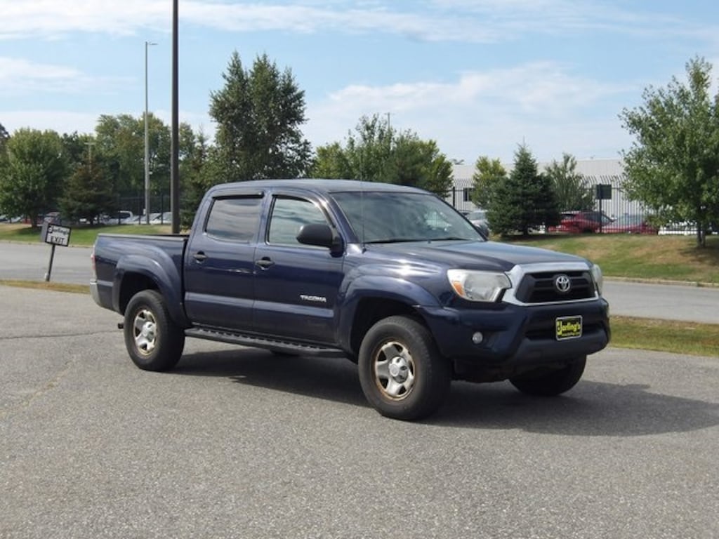 Used 2013 Toyota Tacoma Base (Non-Inspected Wholesale Tow-Off) Truck
